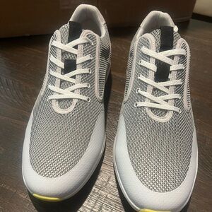 NIB / Vince Camuto Men's Emmitt Mesh Sneaker/ Color: White/Nimbus